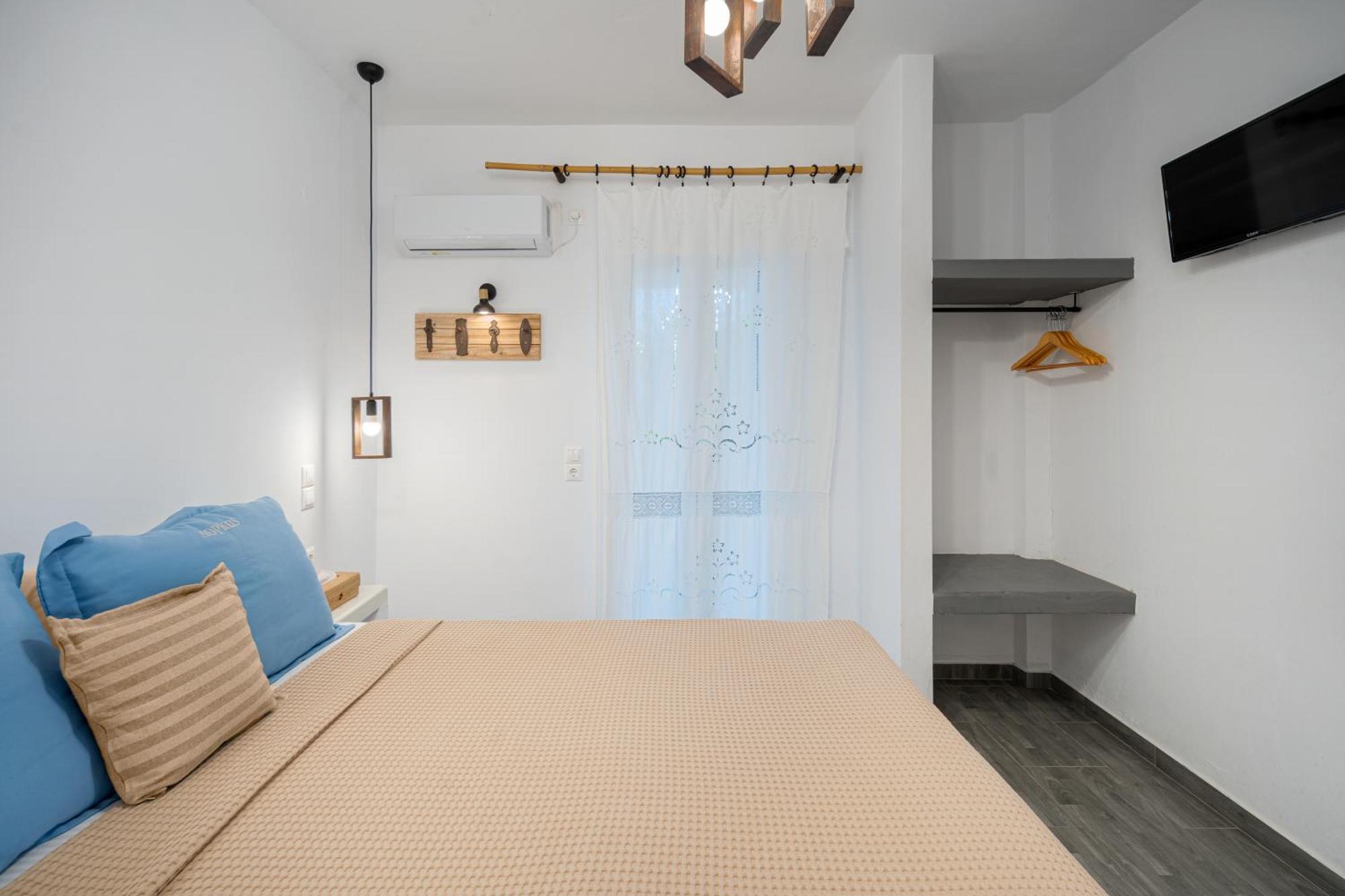 Dorkas Luxury Rooms&Apartments Livadakia 外观 照片
